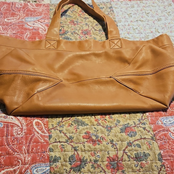 Madewell The Plaza Oversized Tote - Picture 4 of 5